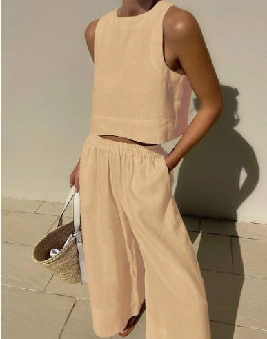 Sleeveless Crop Top with Wide-Leg Pants