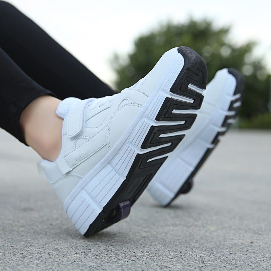 Street Style Skate Shoes - Roller Wheels, Thick Sole