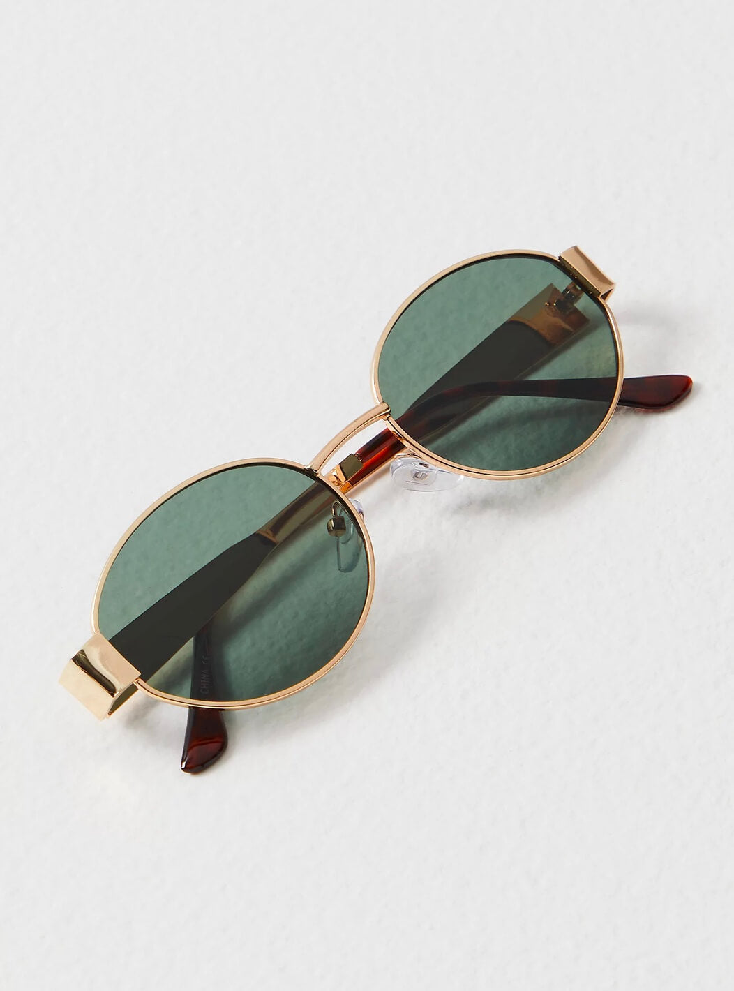 Oval Sunglasses - Gold Frame, Two-Tone Temples