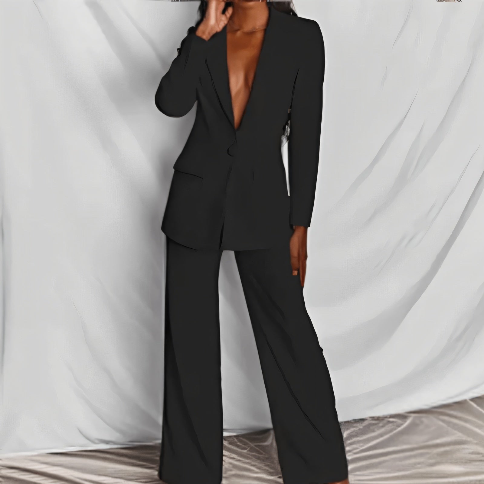 Modern Suit with Wide-Leg Trousers and V-Neck