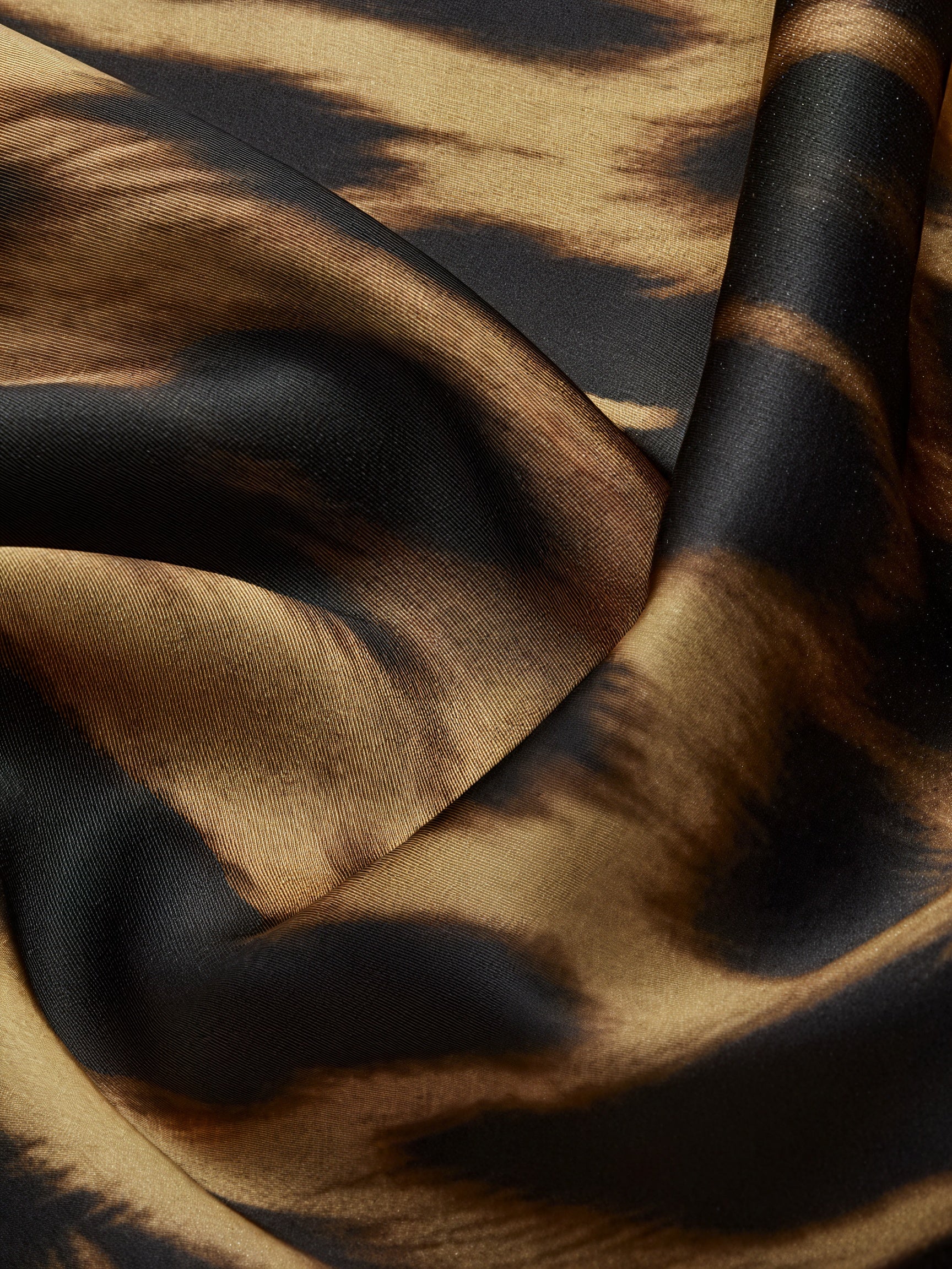 Leopard Print Maxi Skirt - High-Waisted