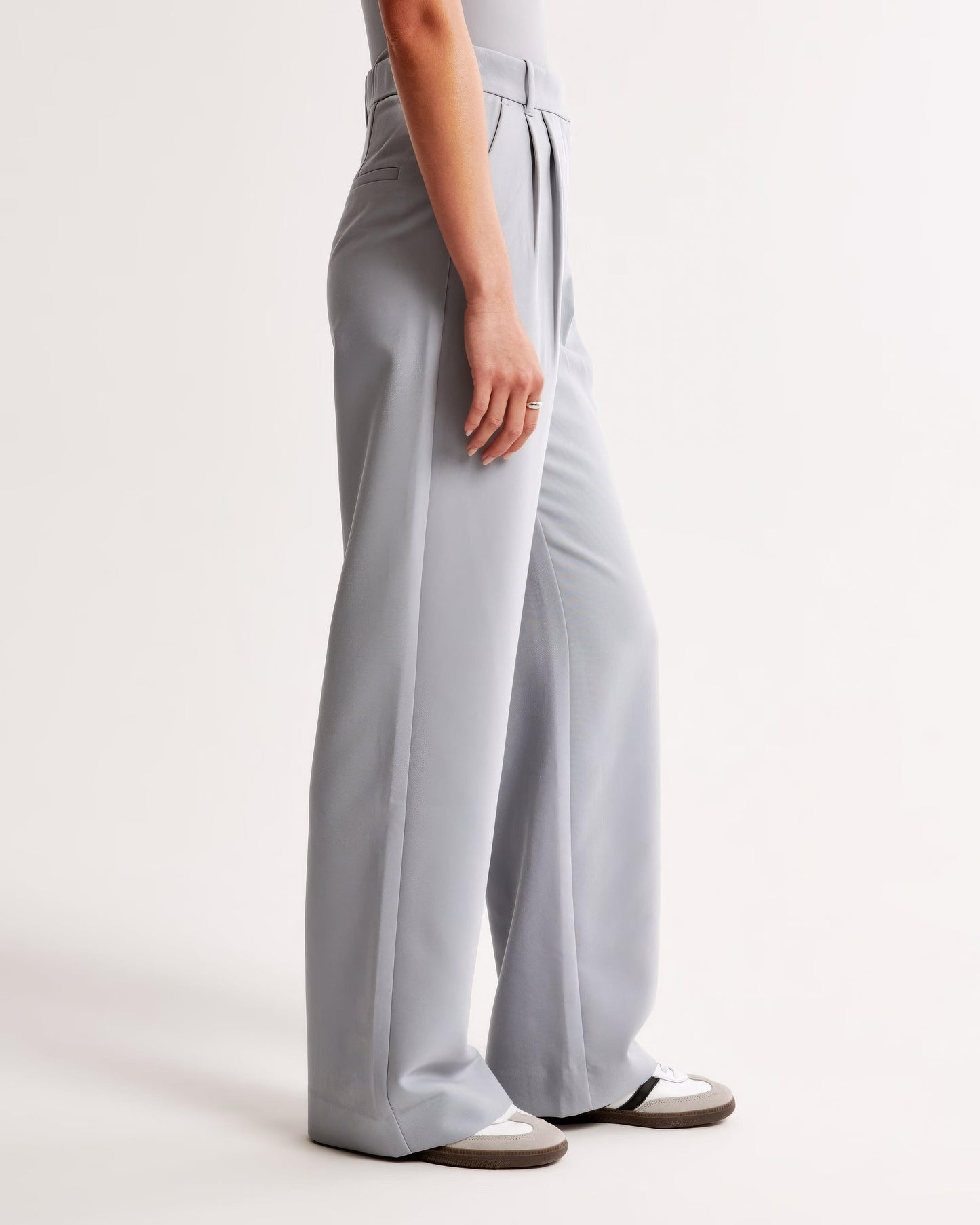 Zara | High Waist Pleated Leg Trousers with Tailored Fit - Image 18