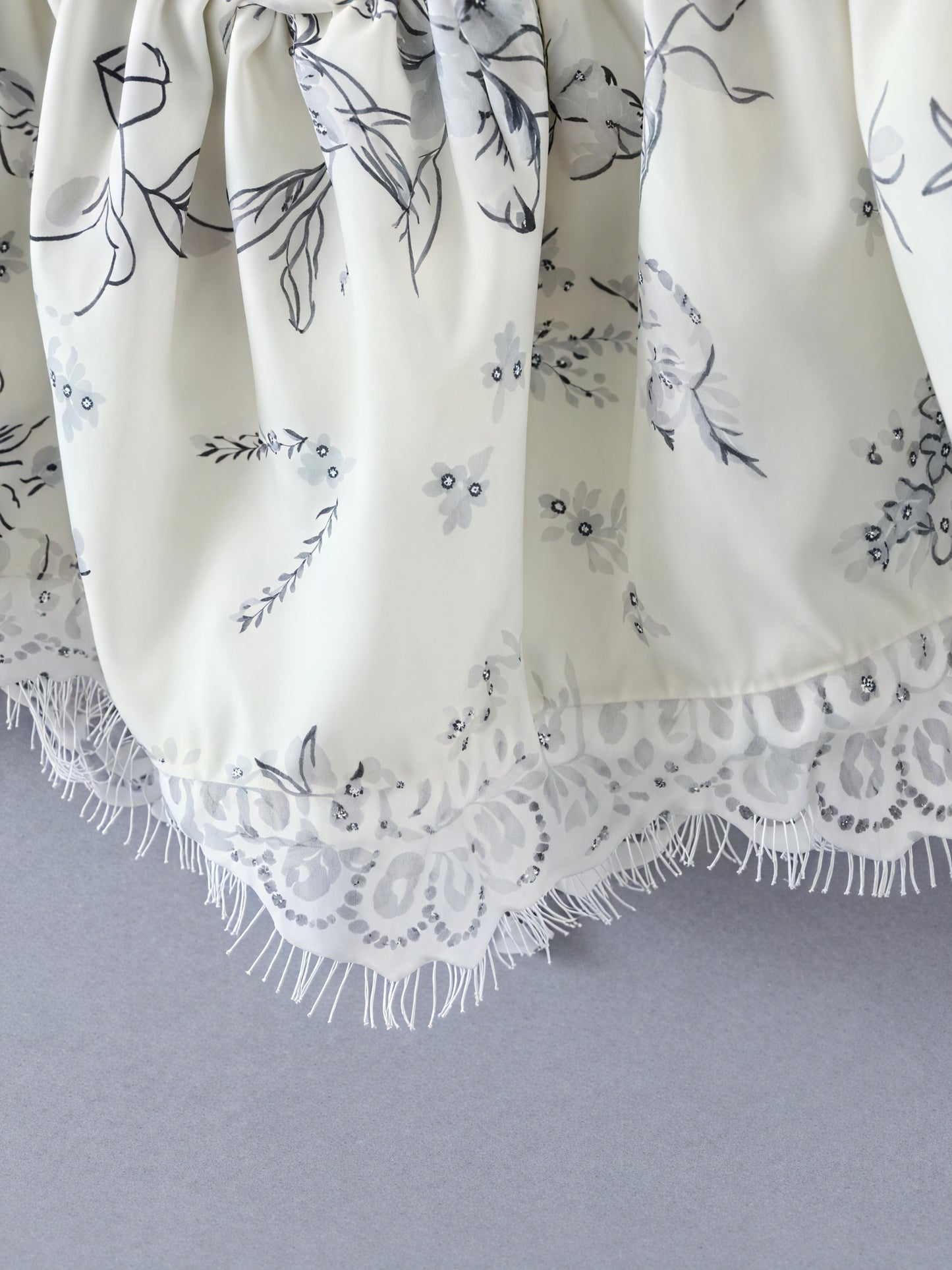 Floral Peplum Top - Lace Trim & Puffed Sleeves