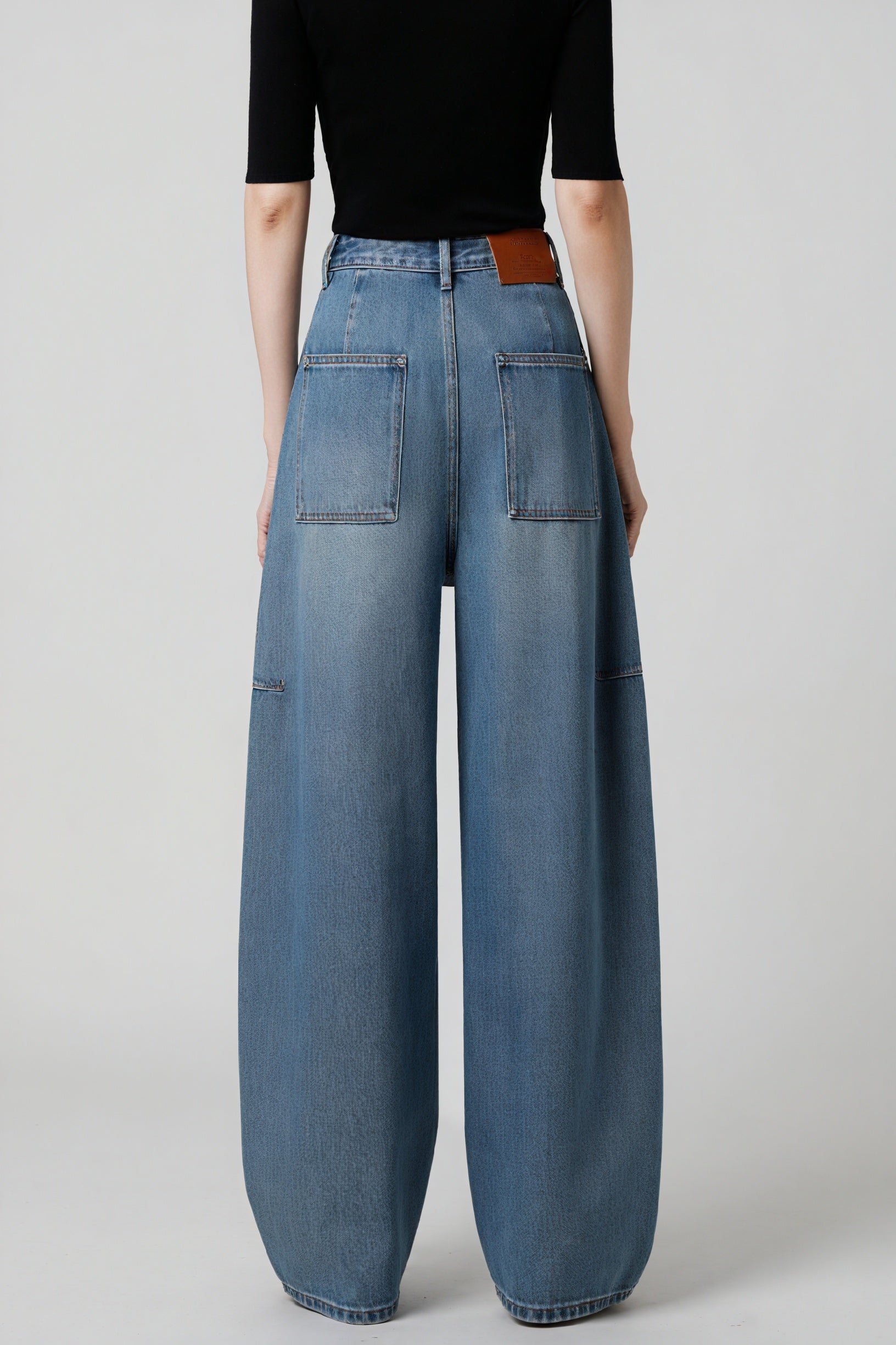 Wide-Leg Jeans with Vertical Seams