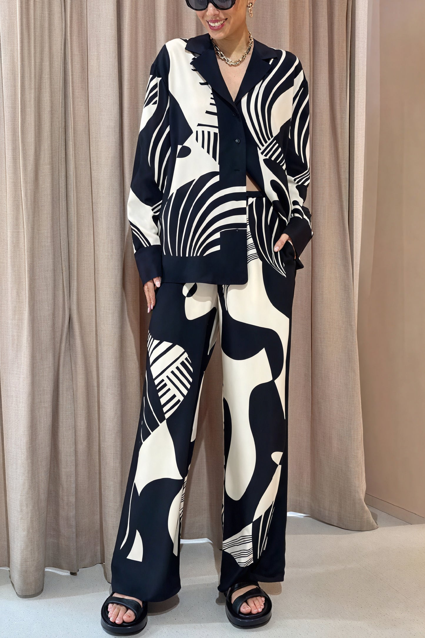 Abstract Pattern Wide-Leg Two-Piece Suit