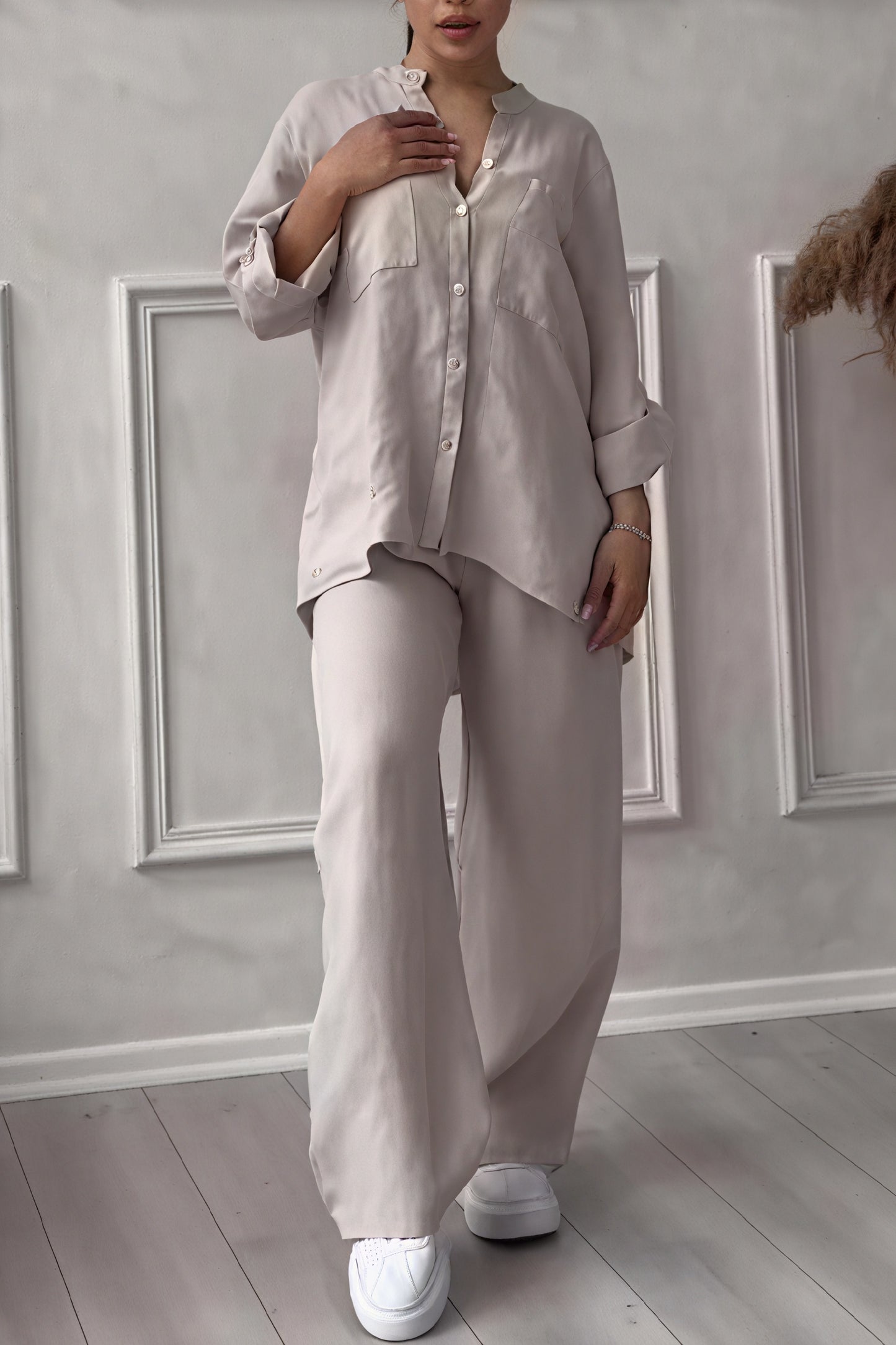 Relaxed Linen Outfit - Wide Leg Trousers
