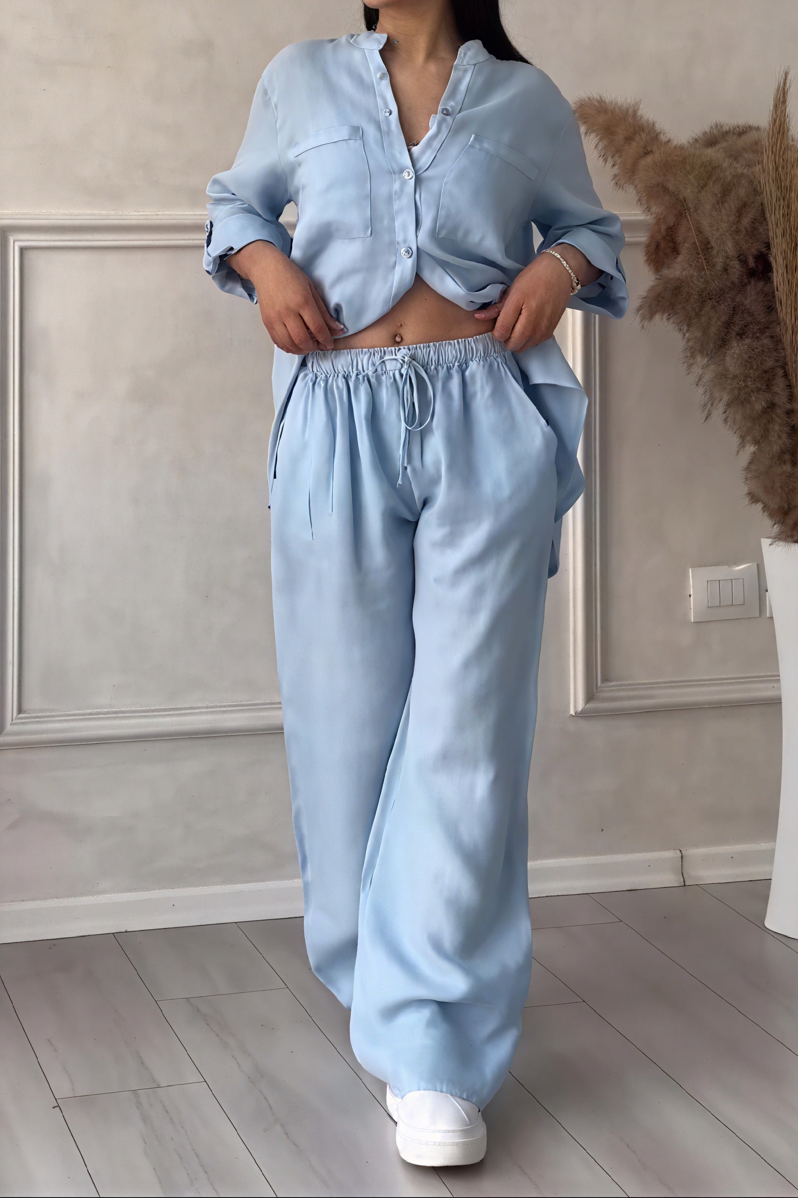 Relaxed Linen Outfit - Wide Leg Trousers