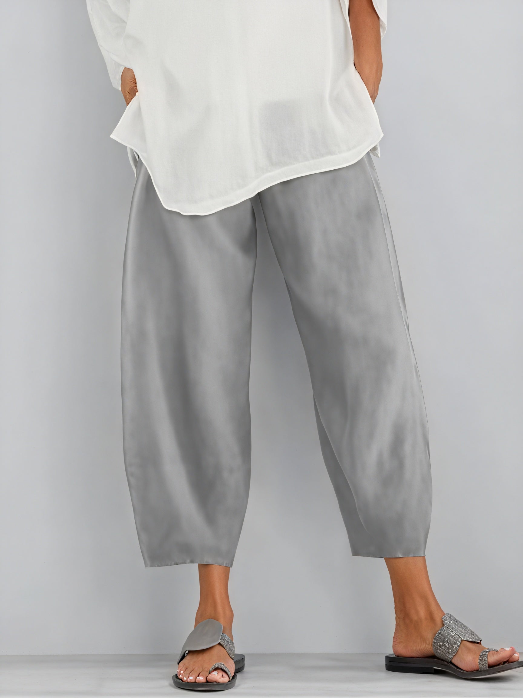 Wide-Leg Trousers - High-Waisted Cropped Pant