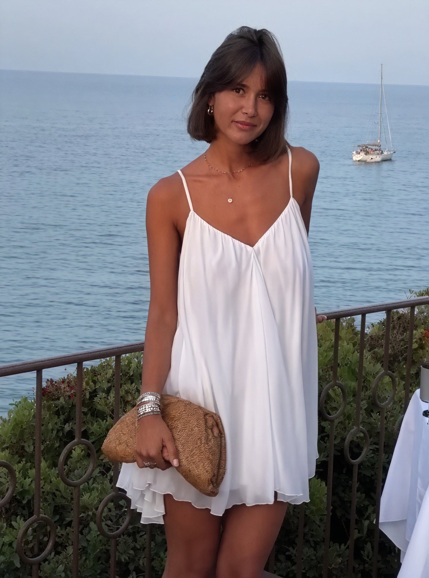 Flowy V-Neck Spaghetti Strap Dress Lightweight Summer Versatile-81491-c530c18e-d71c-4f1c-8b61-5182d4f61a09