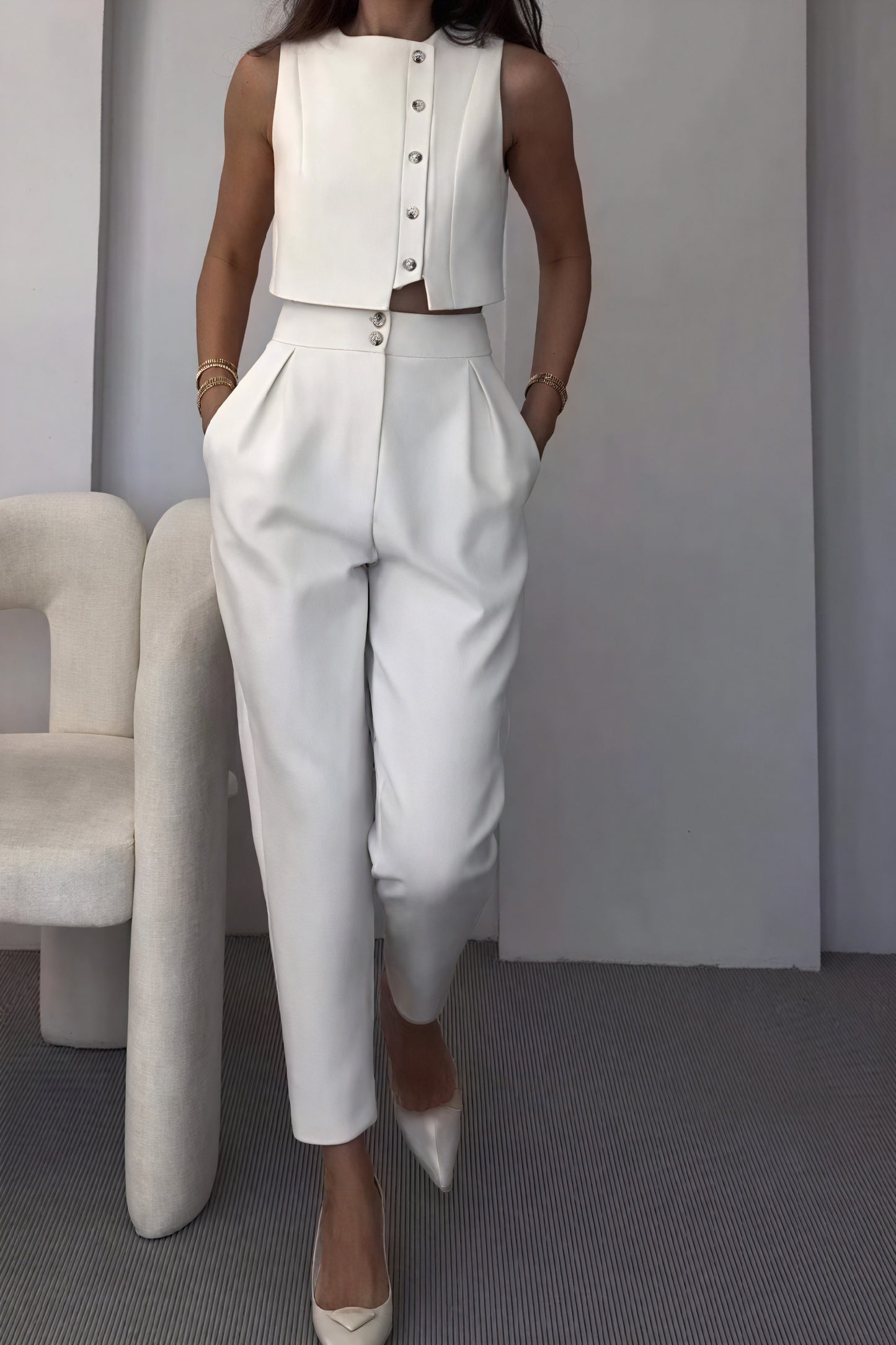 Modern Wide-Leg Suit - Sleeveless Crop Top
