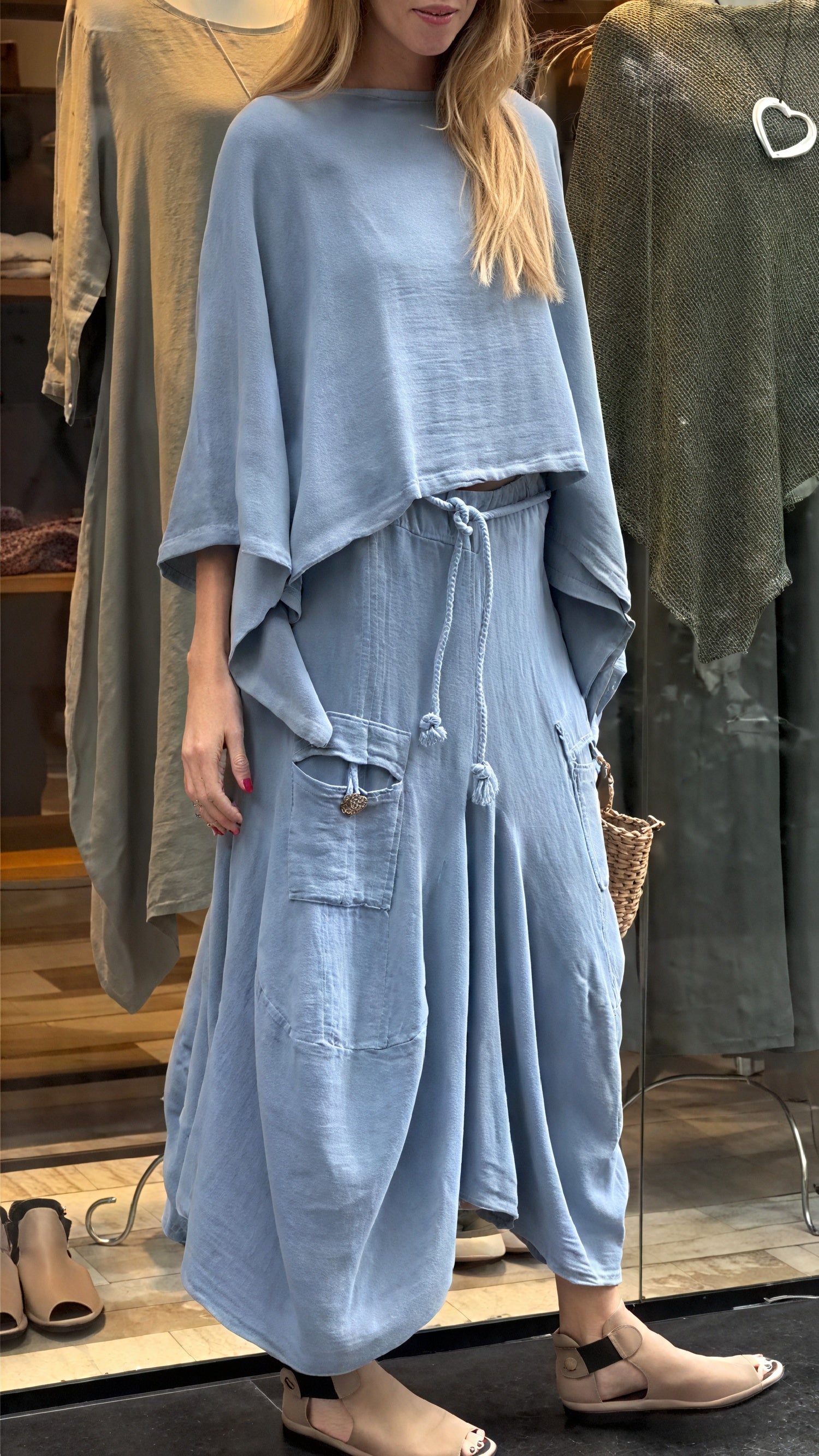 Women's Two-Piece Outfit – Relaxed Fit, Drawstring Waist, Pockets-81991-6905fe23-0855-4af9-9f42-2d8d80ce4b77