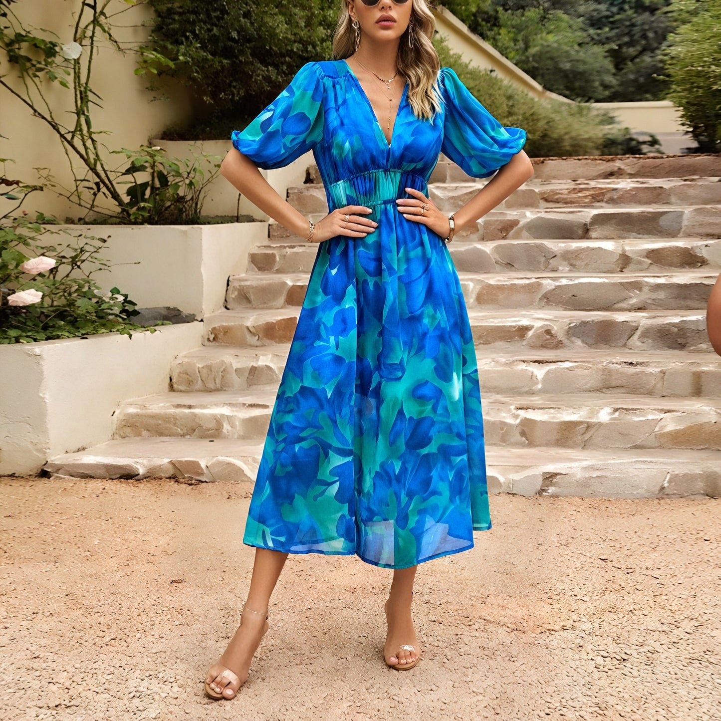 Floral Print Midi Dress with Flowing Silhouette