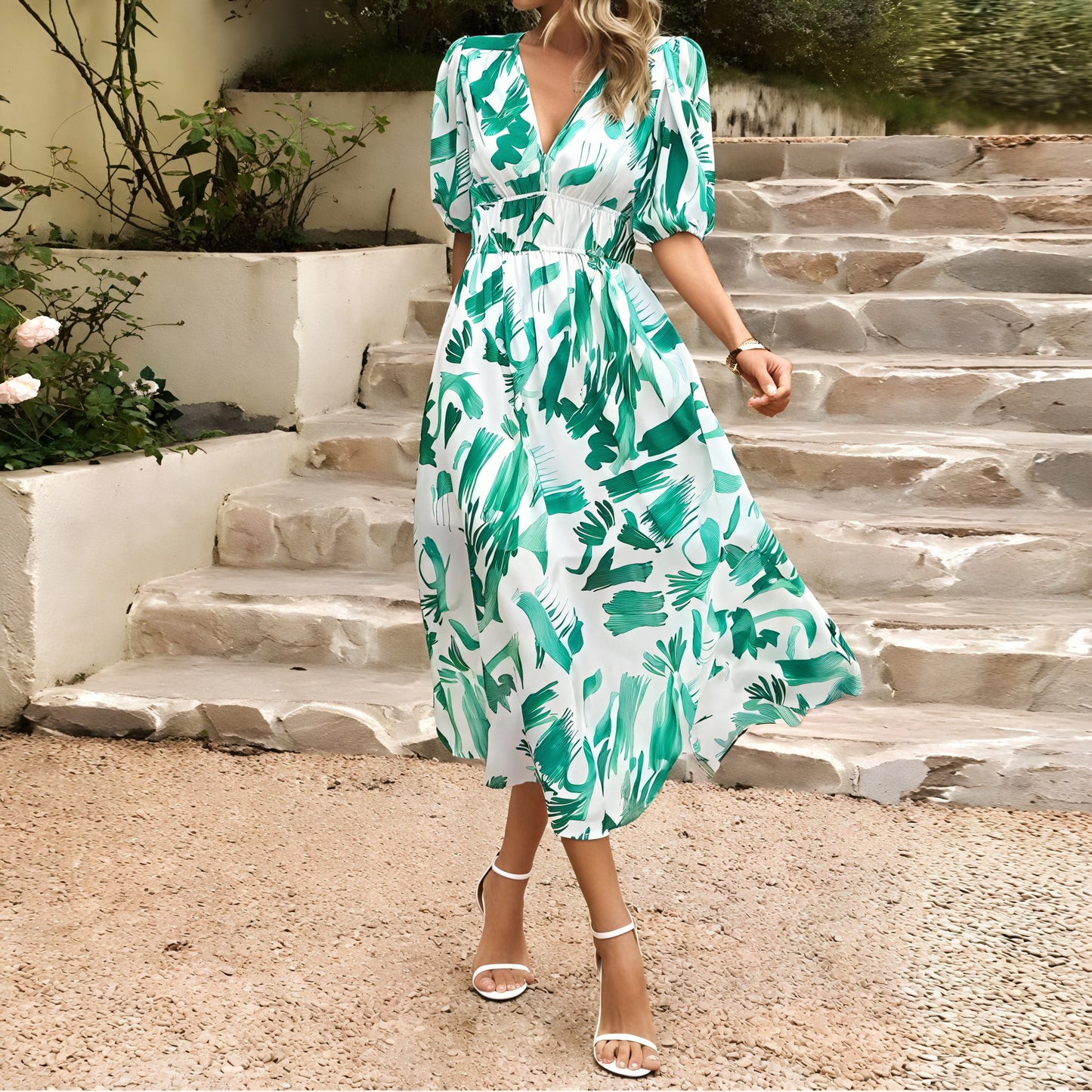 Floral Print Midi Dress with Flowing Silhouette