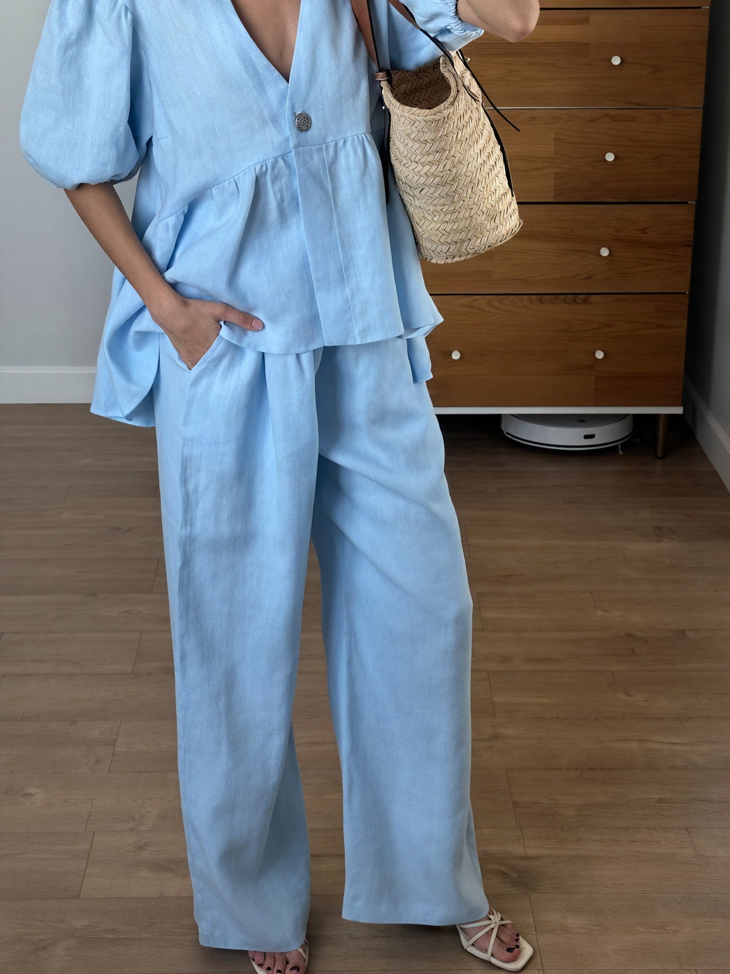 Basicfold Women's Linen Two-Piece Outfit – V-Neck Puff Sleeve Top & Wide-Leg Pants Set-83274-554f8dfe-babb-4d72-a6ab-1ab05533a1fb