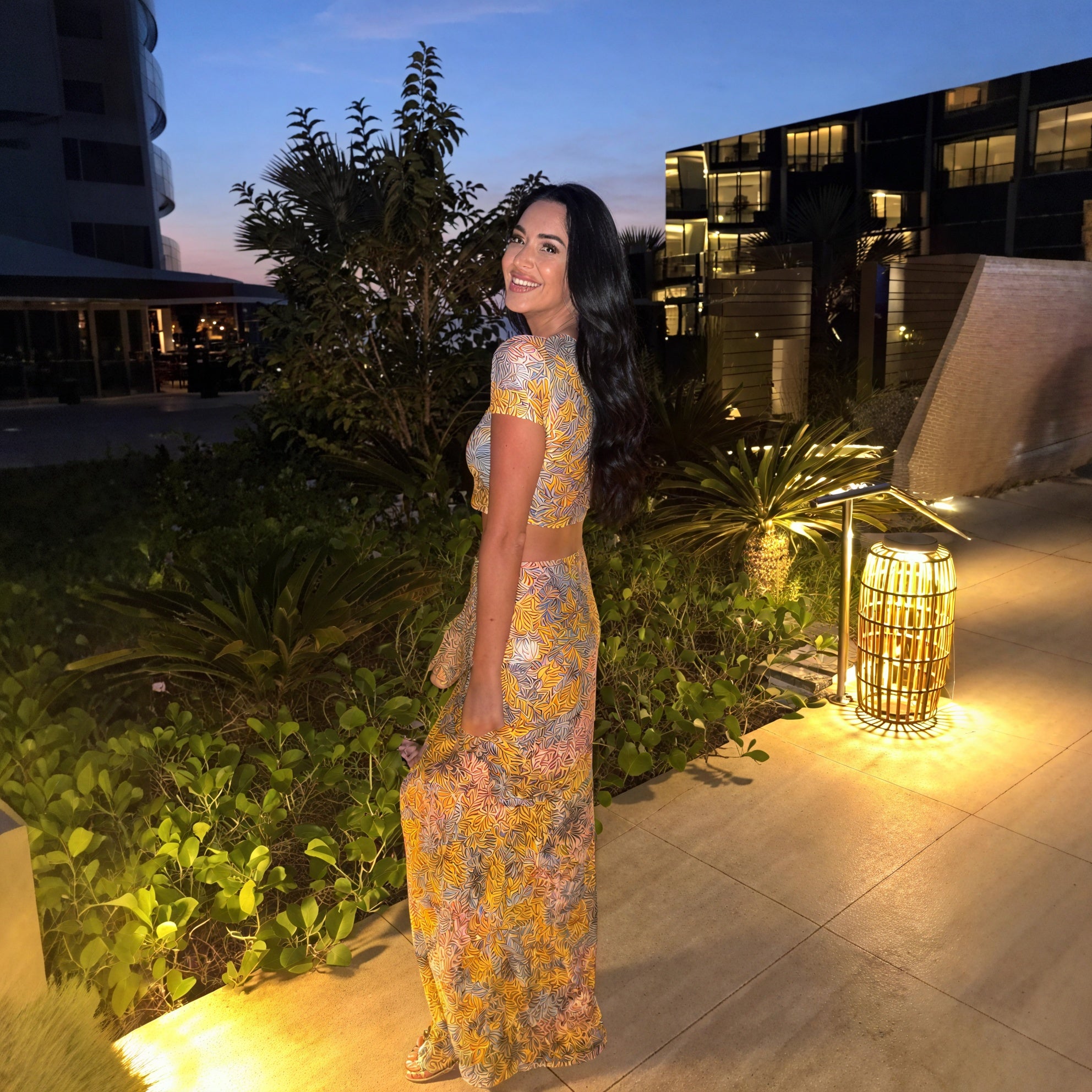 Women's Floral Print Two-Piece Outfit – Crop Top & Maxi Skirt Set-83559-298a897d-d632-458c-9cde-7aad8796bb4e