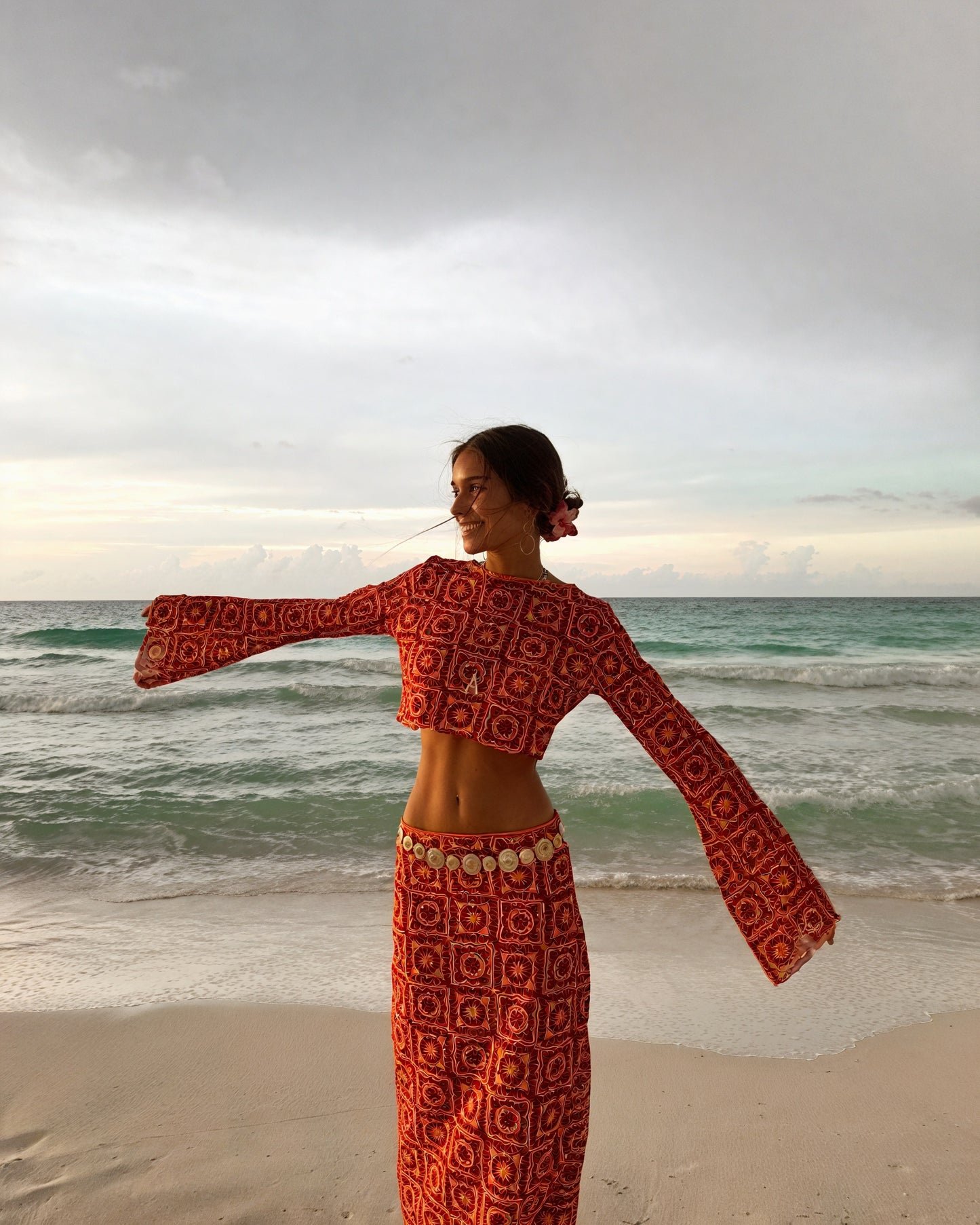 Women's Crochet Two-Piece Outfit – Two-Tone Cropped Top & High-Waisted Bottom Set-83575-09c8f78b-d32b-4f59-9e9a-70de66d66c28