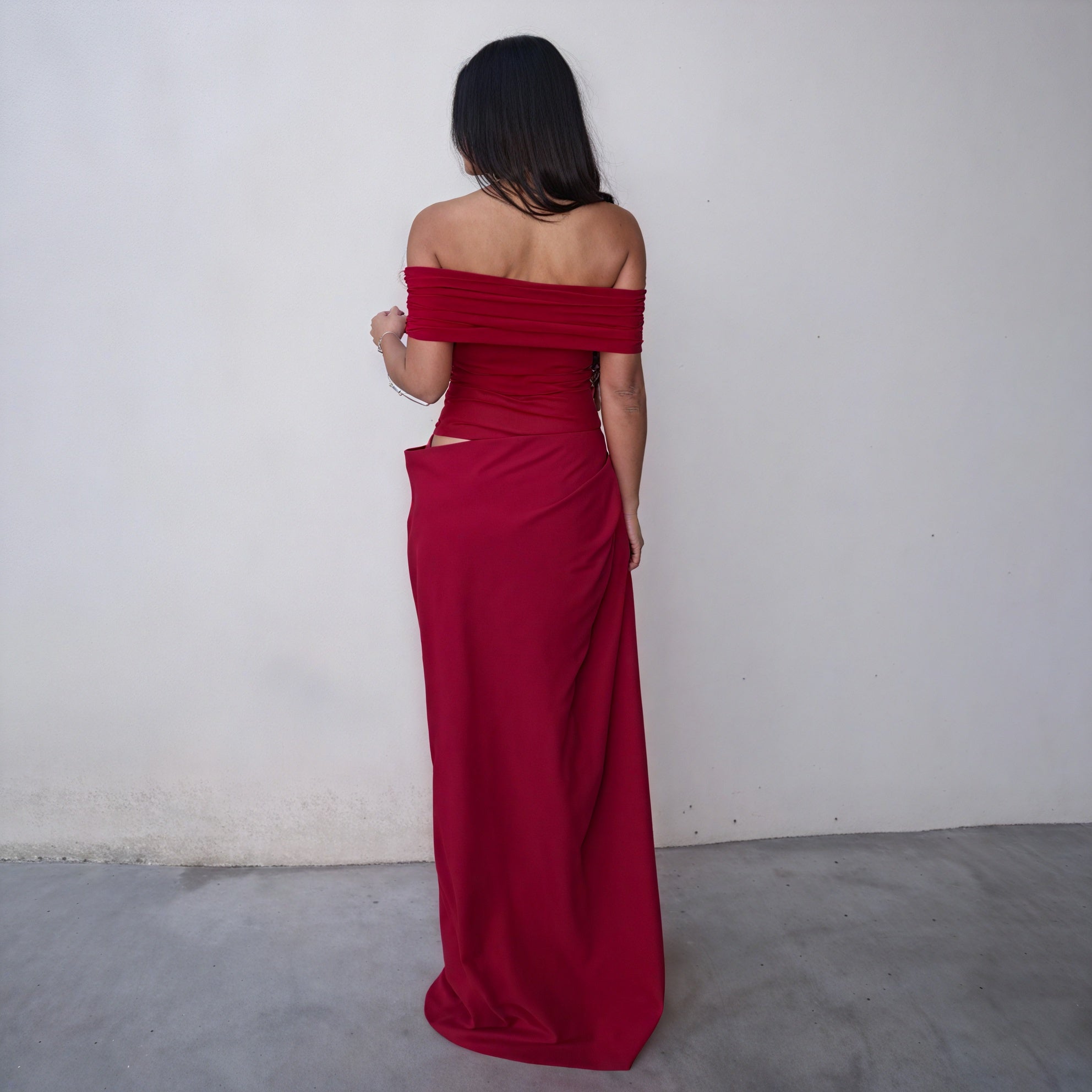 Women's Off-Shoulder Maxi Dress with Waist Cutout Detail – Elegant Formal Gown-83596-c8882d5d-98ce-494e-b2d9-6ad6aba5326f