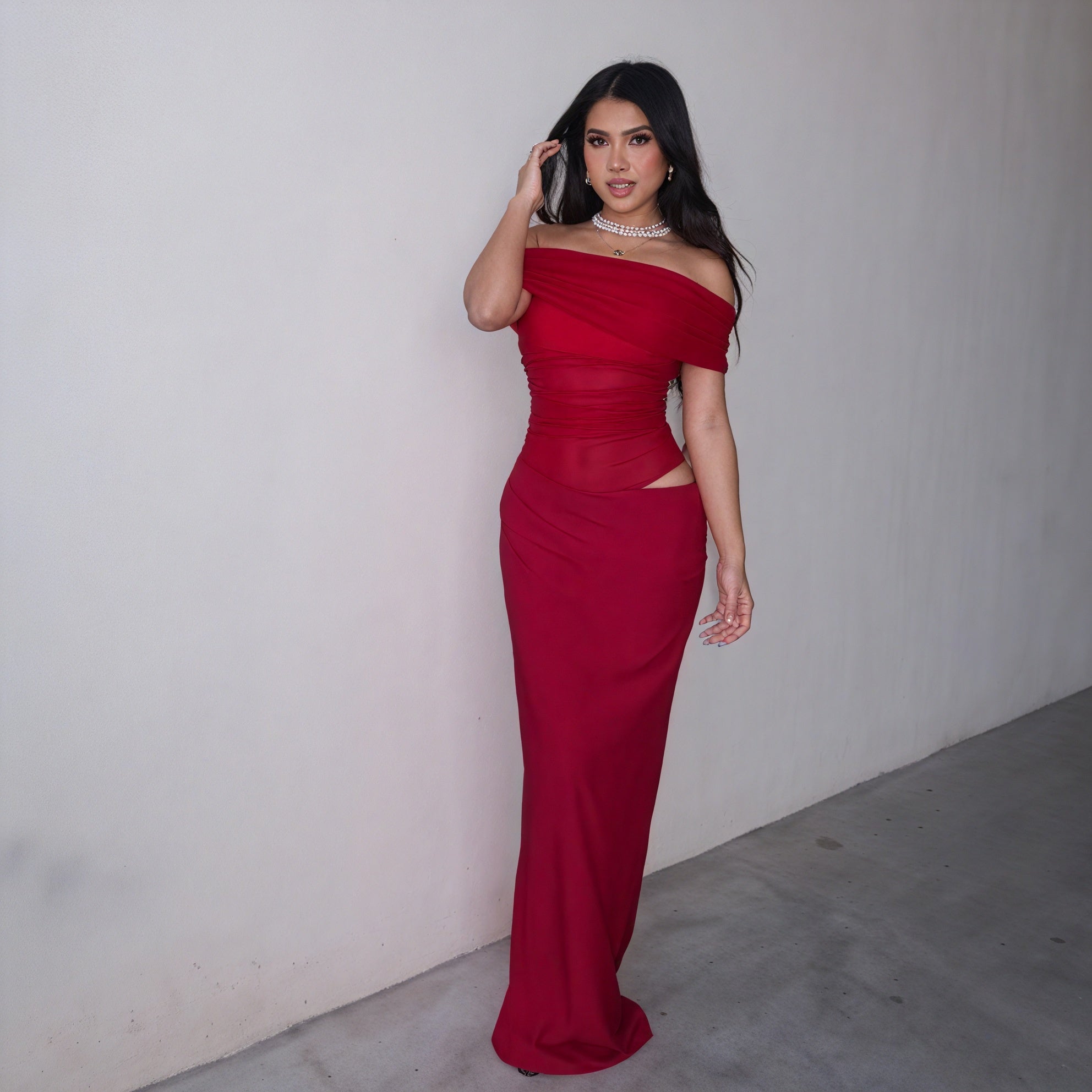 Women's Off-Shoulder Maxi Dress with Waist Cutout Detail – Elegant Formal Gown-83596-e781d9a5-6f10-4f8c-bb83-5b39f496cfec