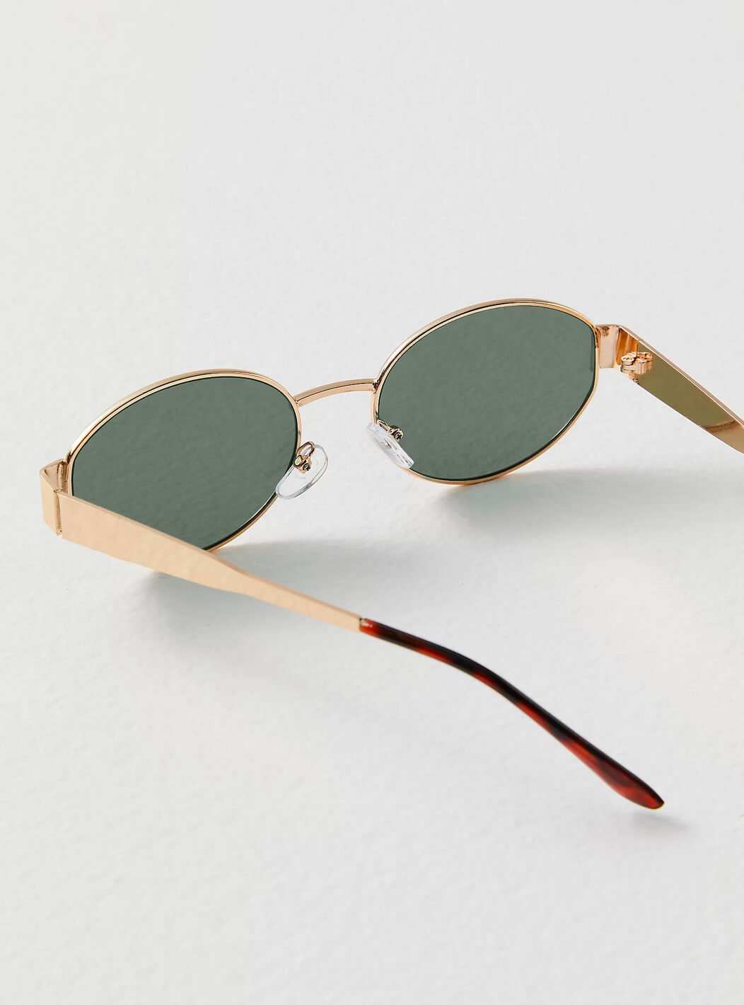 Oval Sunglasses - Gold Frame, Two-Tone Temples