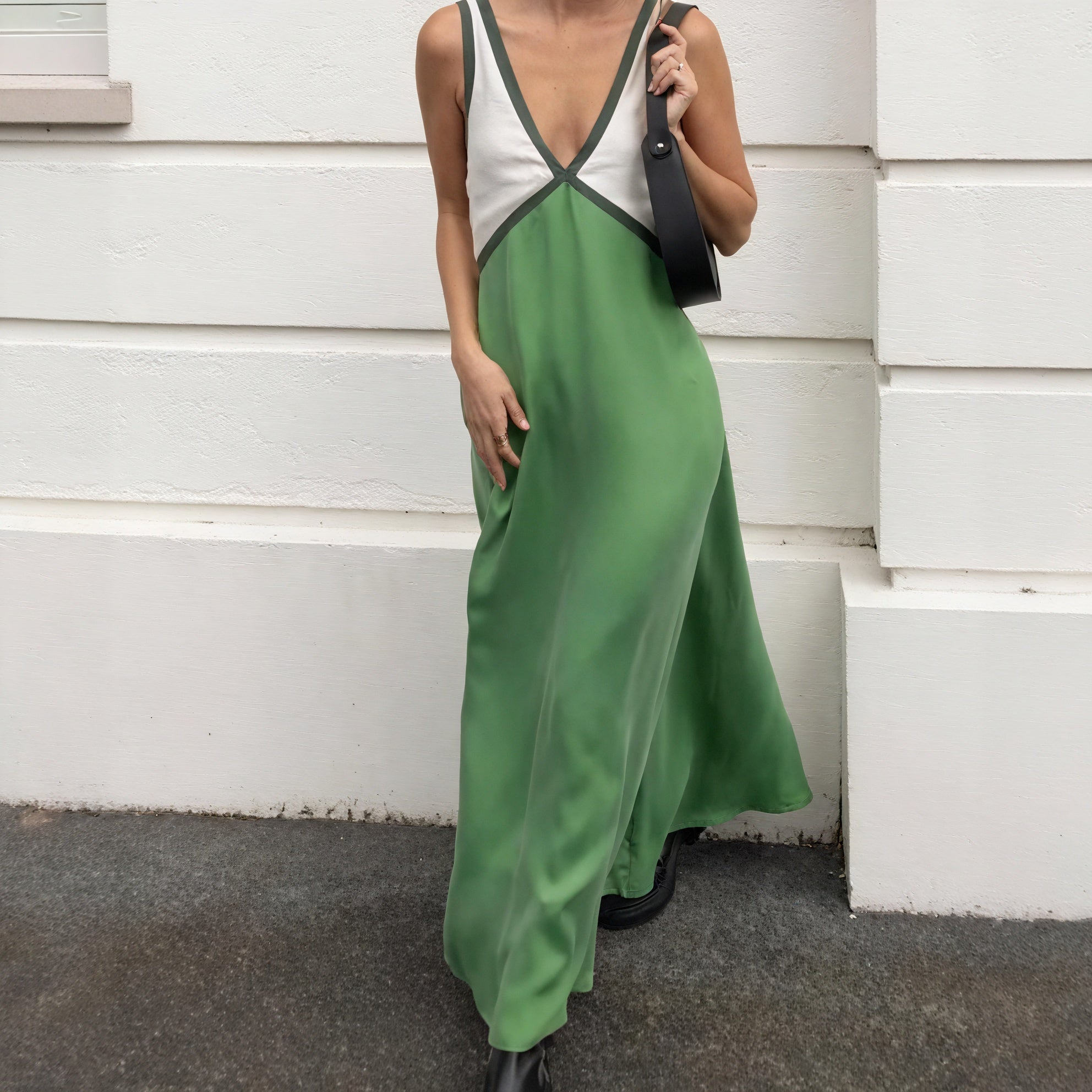 Color Block Midi Dress - Sleeveless V-Neck