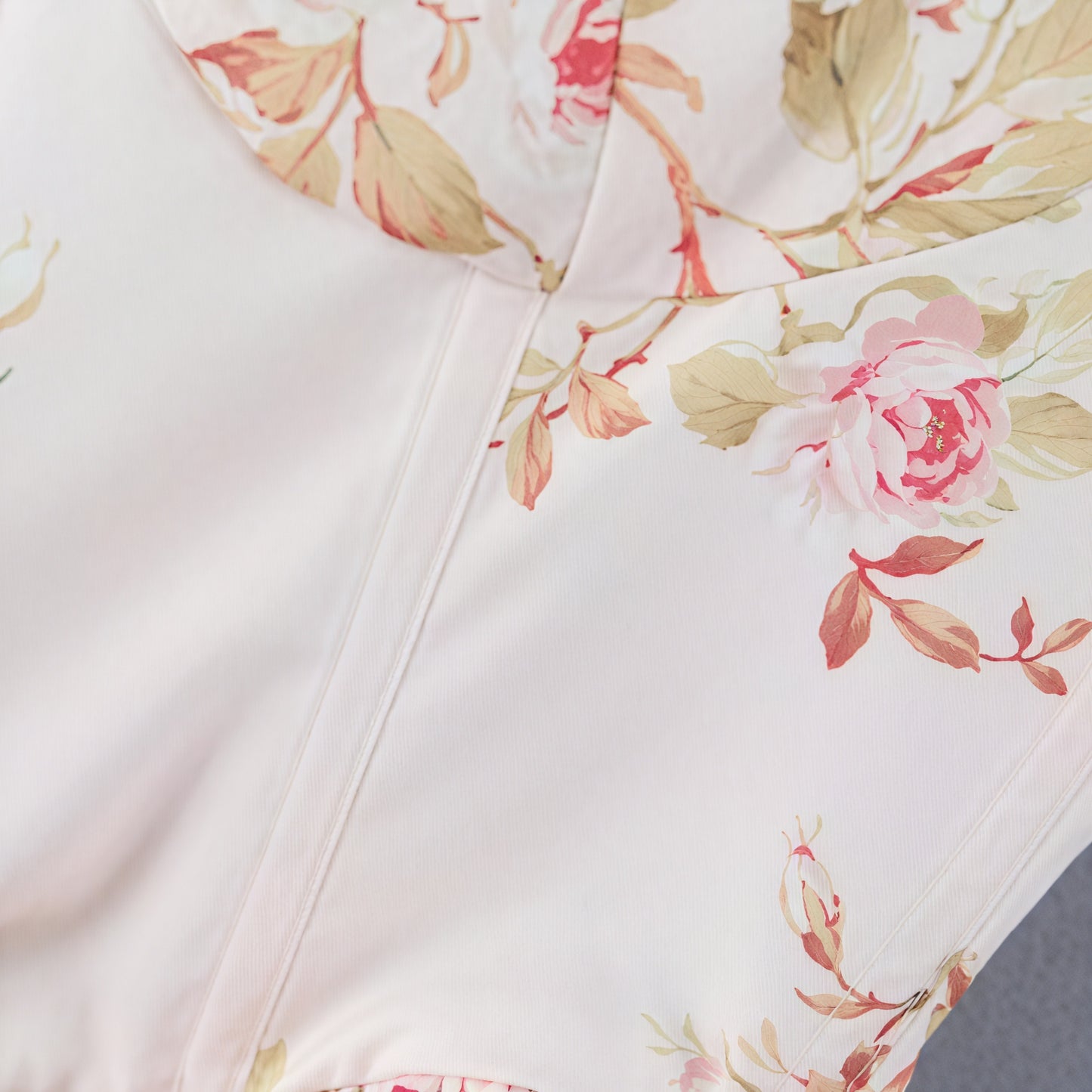 Floral Peplum Top - Lace Trim & Puffed Sleeves