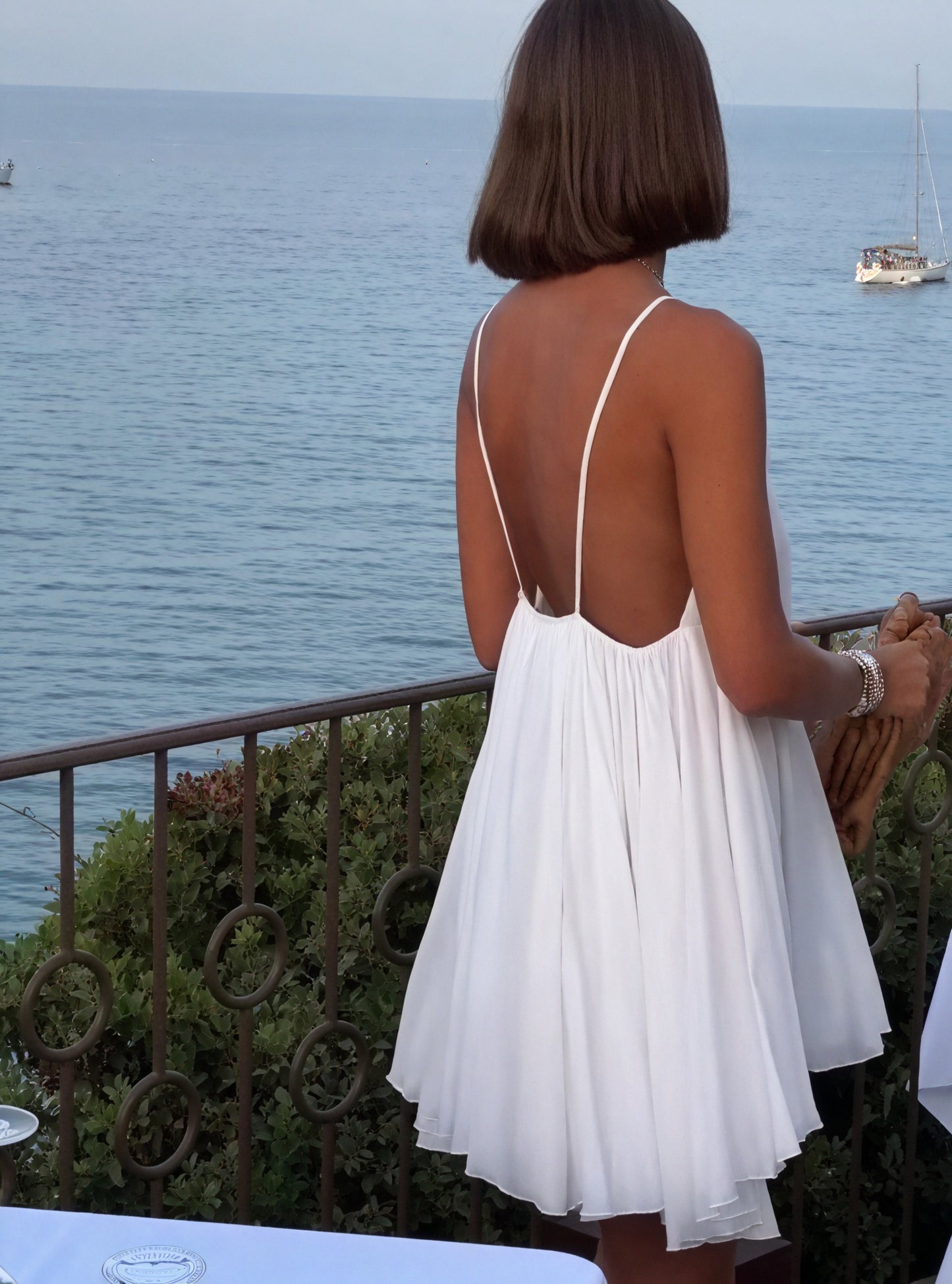 Flowy V-Neck Spaghetti Strap Dress Lightweight Summer Versatile-81491-859d622d-b880-4d3b-8bfe-1e575f824fec