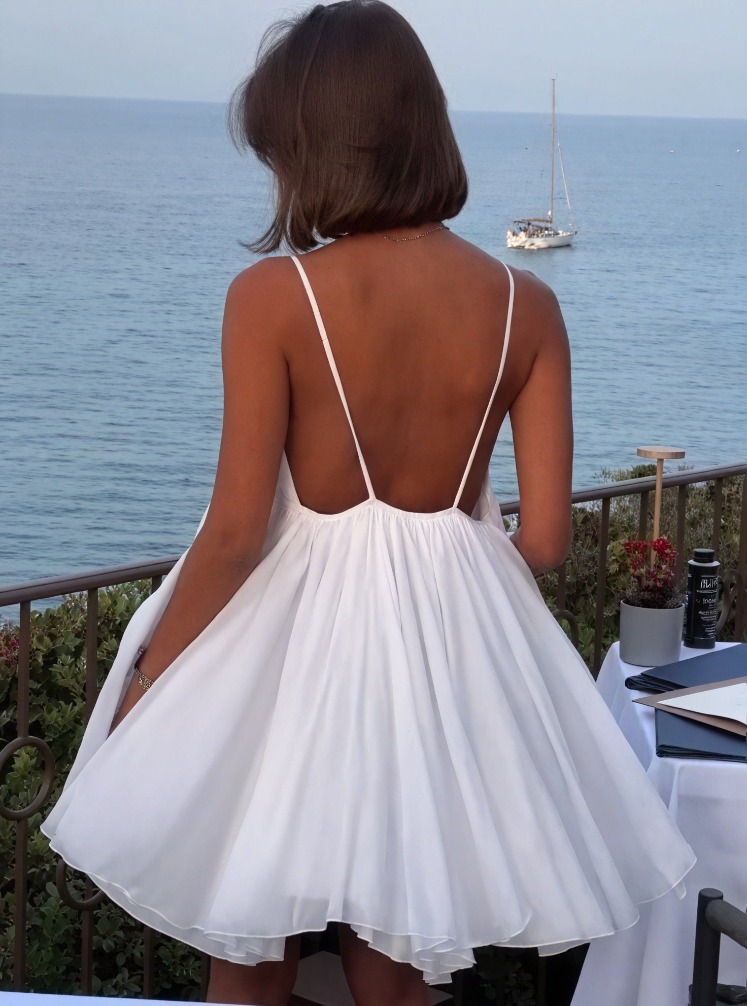 Flowy V-Neck Spaghetti Strap Dress Lightweight Summer Versatile-81491-ad65e66b-9a14-4234-8ddb-8e1f05a61609