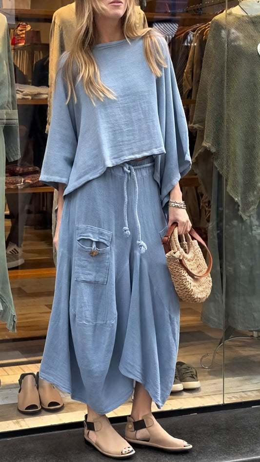 Women's Two-Piece Outfit – Relaxed Fit, Drawstring Waist, Pockets-81991-496726e9-31ce-4713-9908-d18f31515543