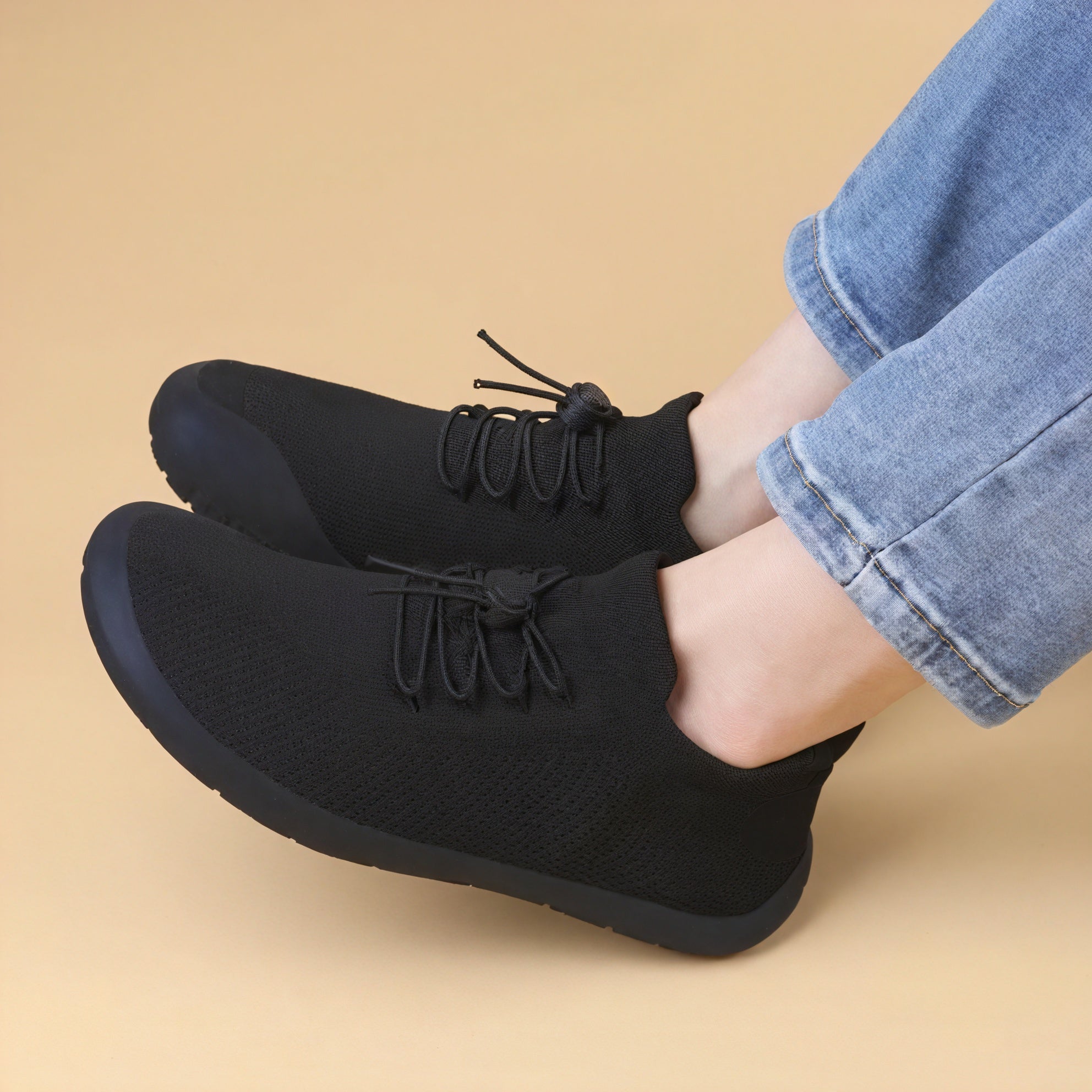 Modern Knit Footwear: Comfort and Versatility Reimagined
