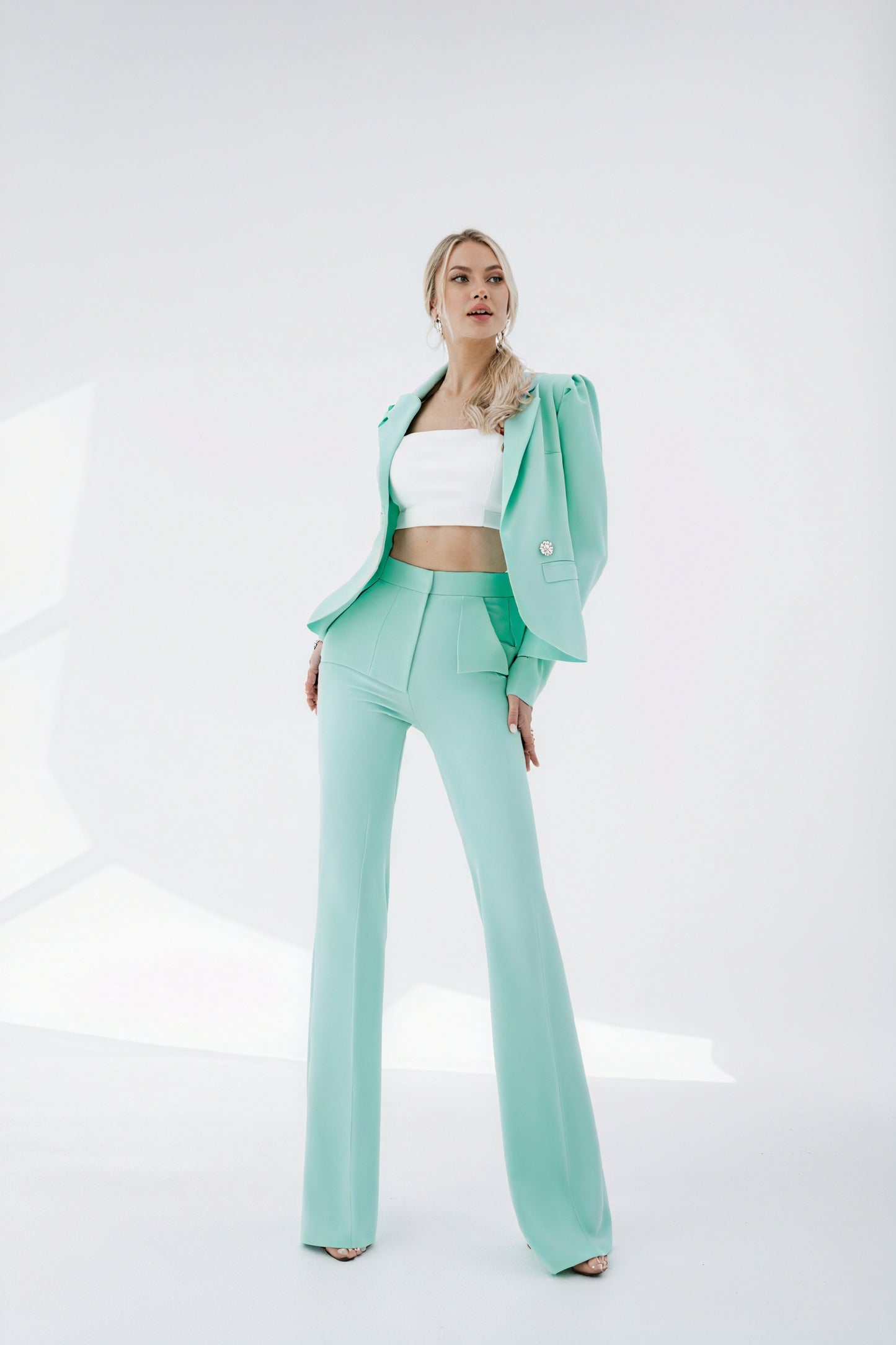 Sophisticated Ensemble: Tailored Blazer & Flared Trousers