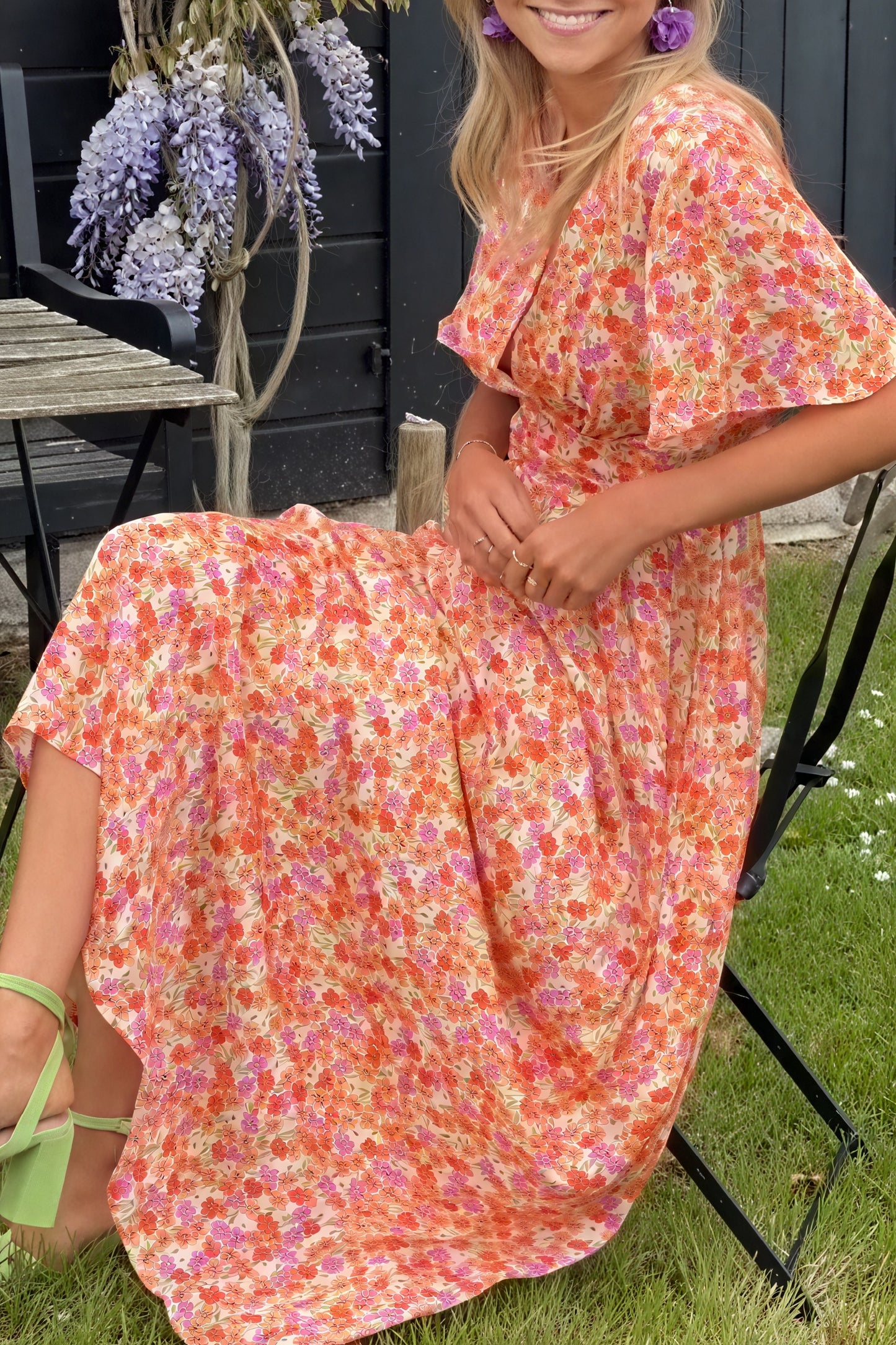 Basicfold Women's Floral V-Neck Pleated Midi Dress-83290-a8f6219a-aa23-403c-ac69-8b87ec39a0df