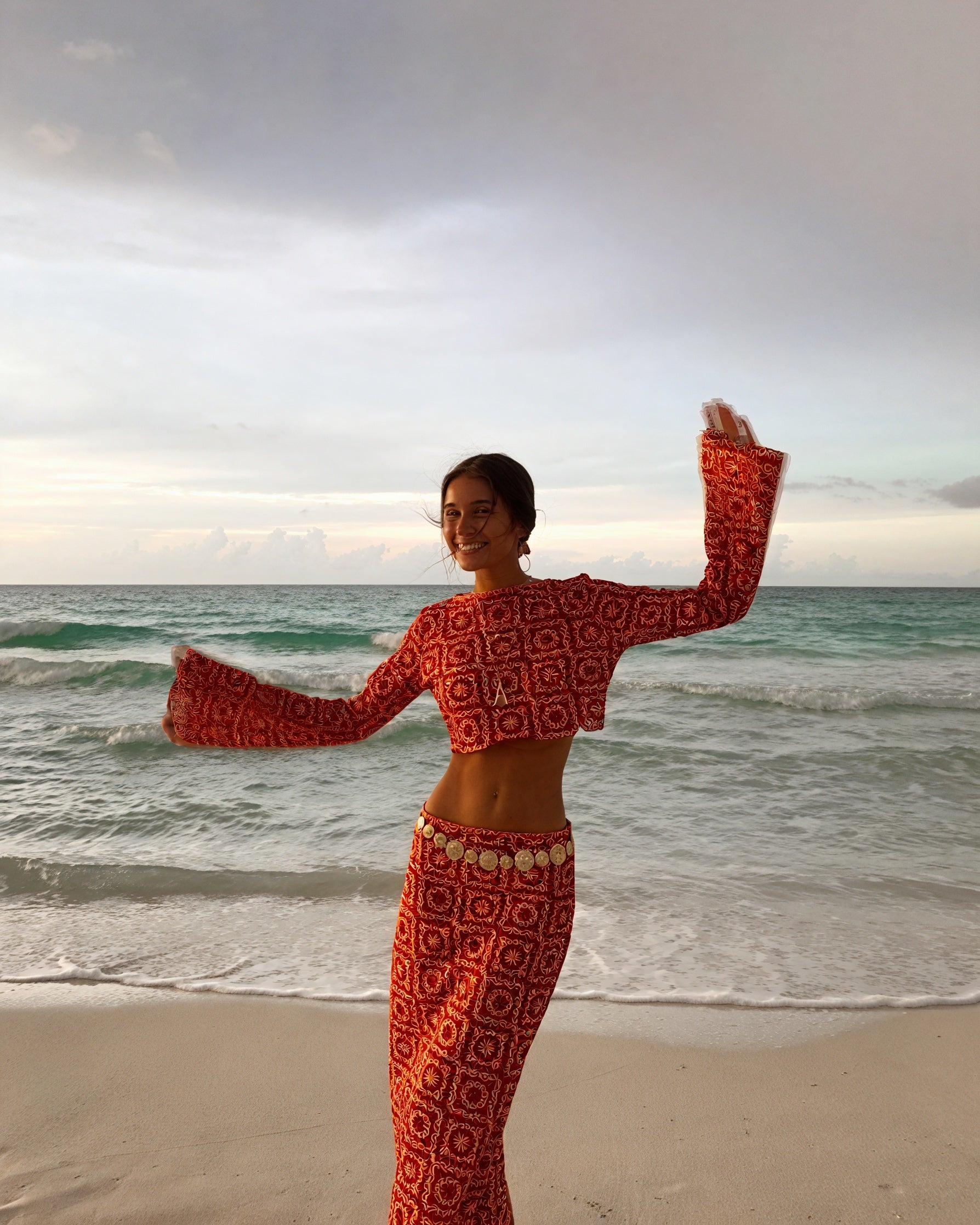 Women's Crochet Two-Piece Outfit – Two-Tone Cropped Top & High-Waisted Bottom Set-83575-5a6383fd-7e8b-49a2-85be-61e2b3c2b7f3
